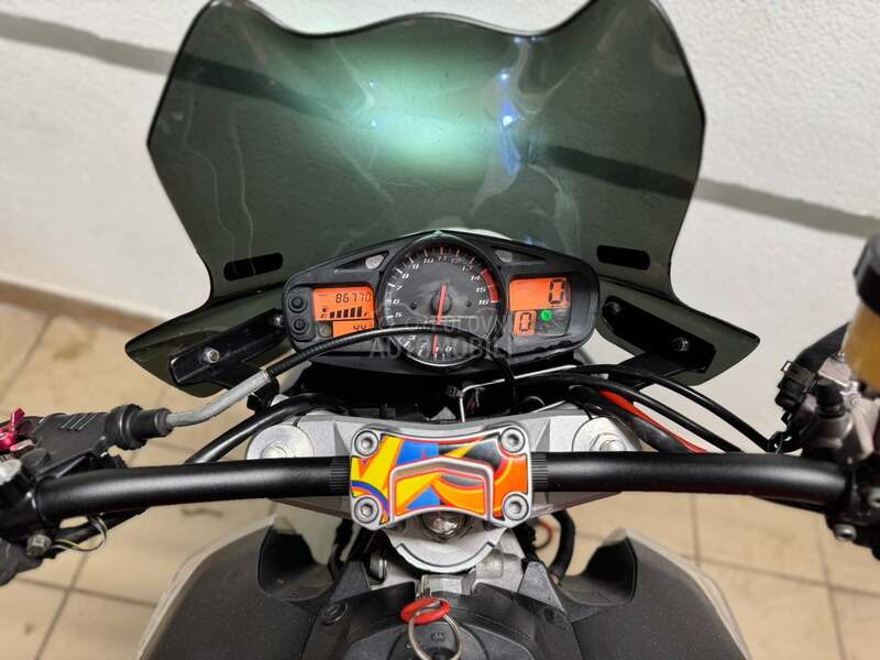 Suzuki GSR 600