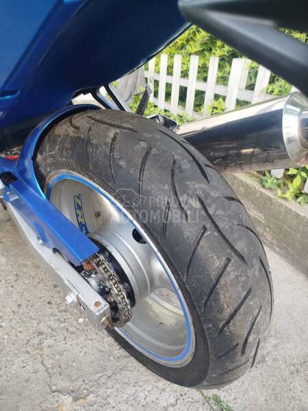 Kawasaki zx7