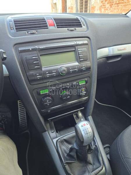 Škoda Octavia scaut 2.0 4x4