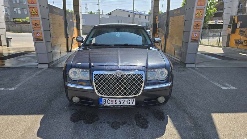Chrysler 300C 