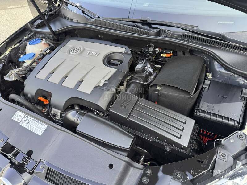 Volkswagen Golf 6 1.6TDI HIGHLINE