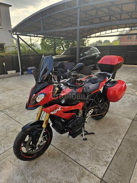 BMW S1000XR