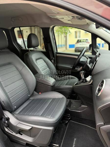 Mercedes Benz T Klasa T180d