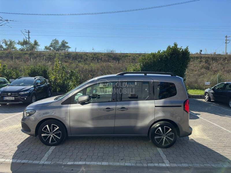Mercedes Benz T Klasa T180d