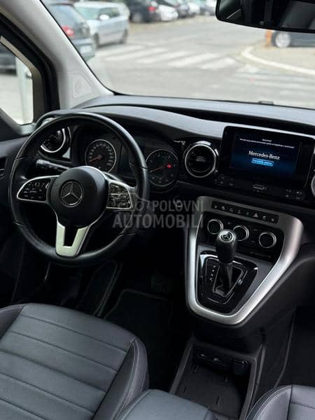 Mercedes Benz T Klasa T180d