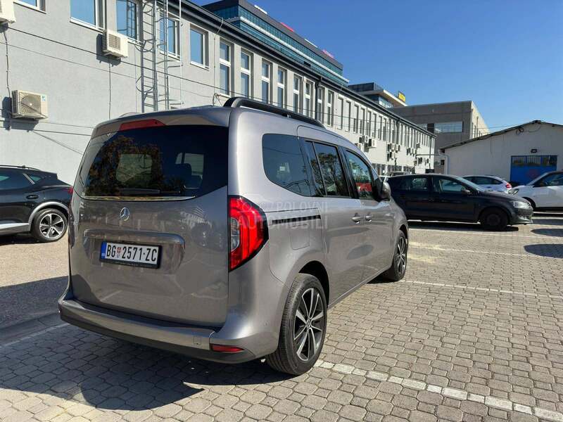 Mercedes Benz T Klasa T180d