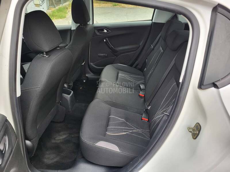 Peugeot 208 1.4HDI auto mati c