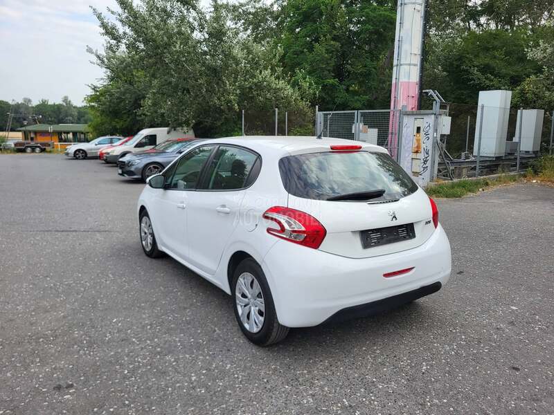 Peugeot 208 1.4HDI auto mati c