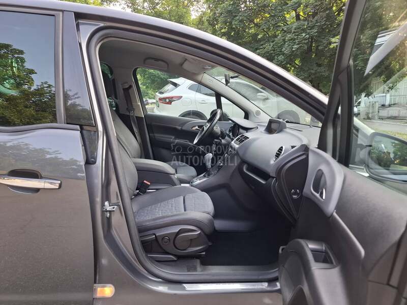Opel Meriva COSMO AMATIC