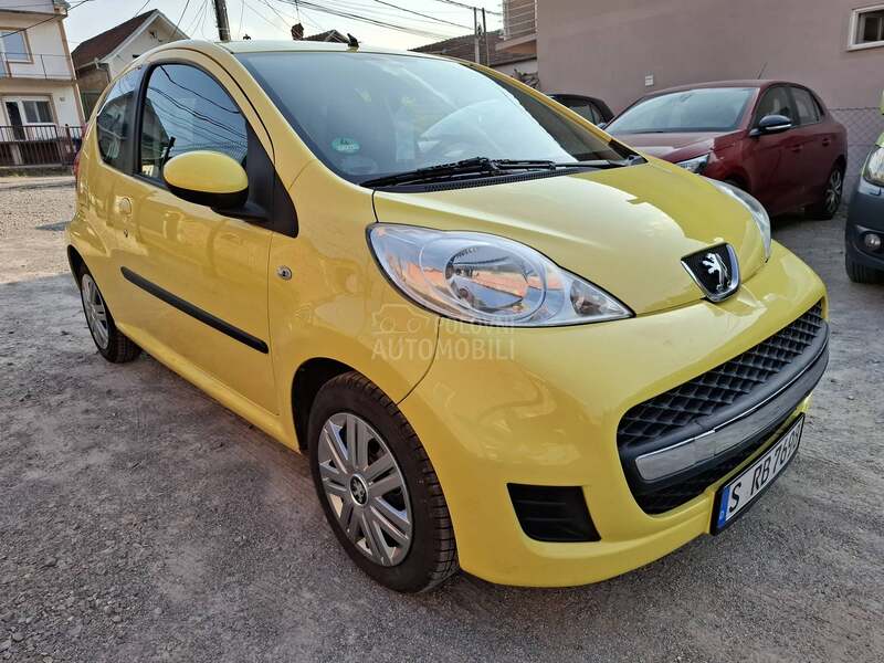 Peugeot 107 1.0b clima 2009
