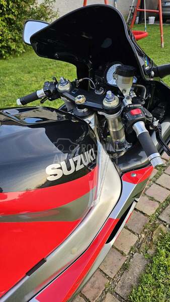 Suzuki GSXR 750