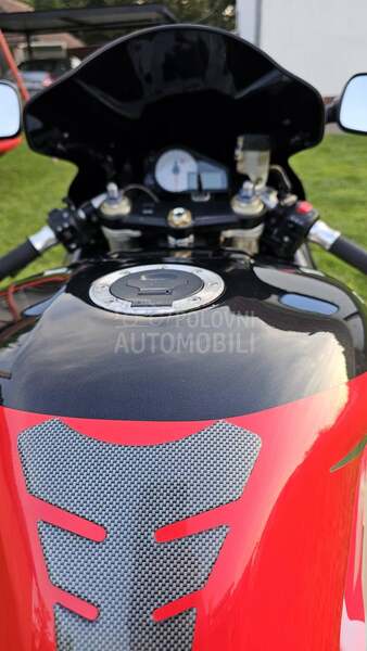 Suzuki GSXR 750