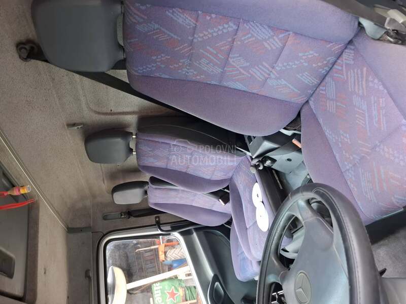Mercedes Benz atego 815