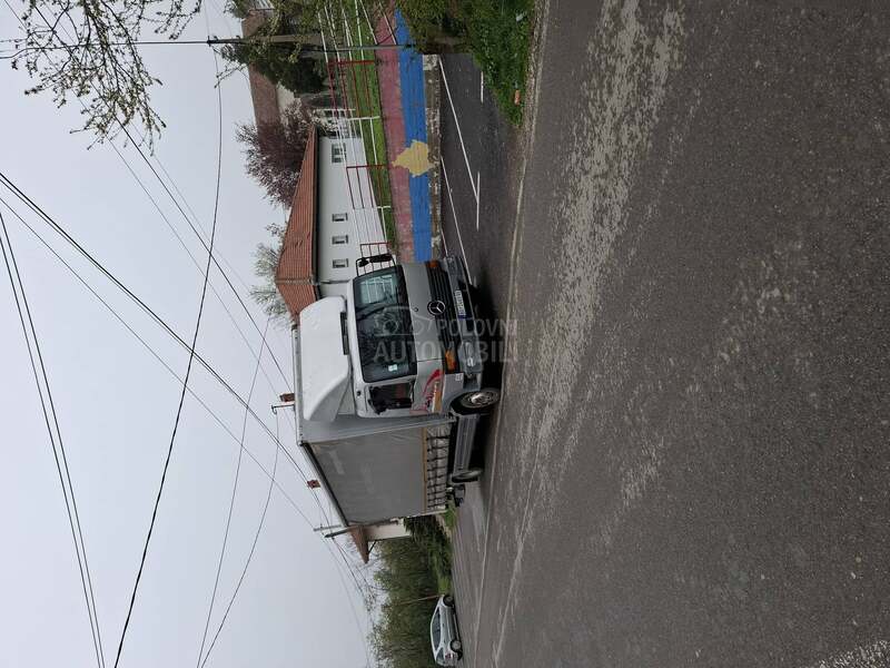 Mercedes Benz atego 815