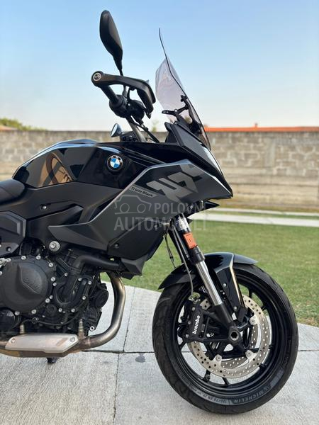BMW F900XR