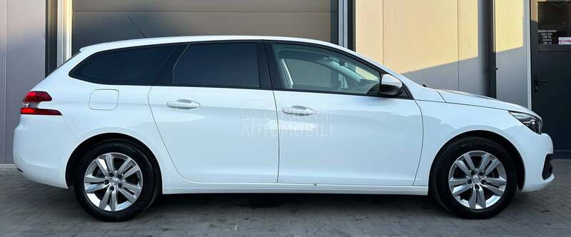 Peugeot 308 Virtual