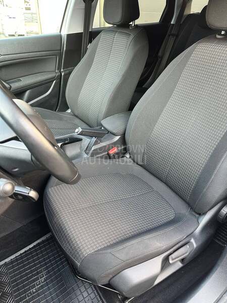 Peugeot 308 Virtual