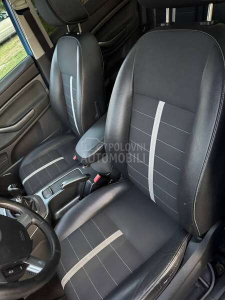 Ford Kuga 2.0 Titanium Pano
