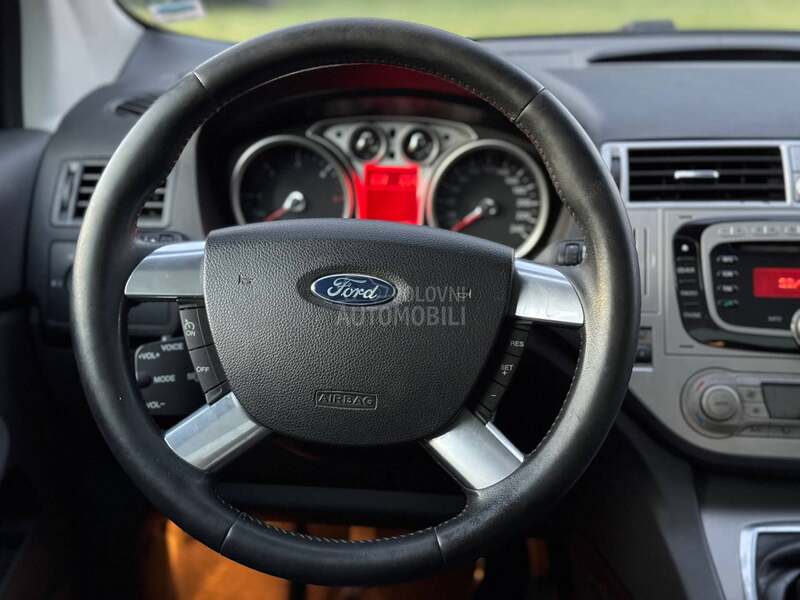 Ford Kuga 2.0 Titanium Pano