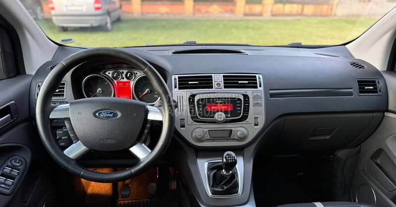Ford Kuga 2.0 Titanium Pano