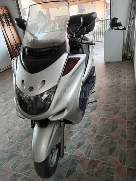 Yamaha Majesti