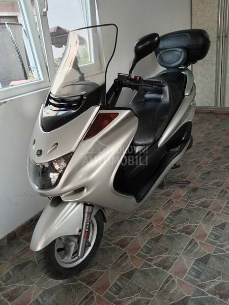 Yamaha Majesti
