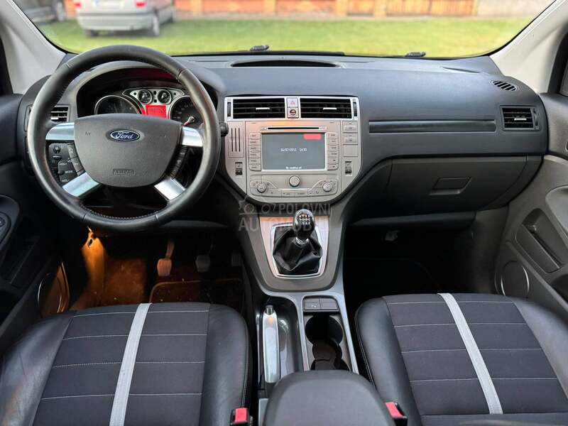 Ford Kuga 2.0 Titanium Pano