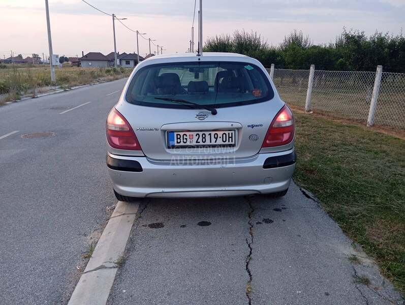 Nissan Almera 