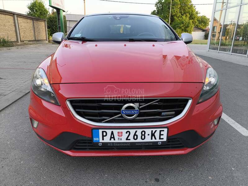 Volvo V40 R-DESIGN