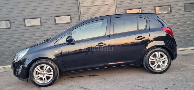 Opel Corsa D 1.3cdti Cosmo