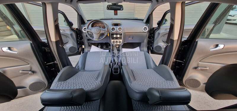 Opel Corsa D 1.3cdti Cosmo