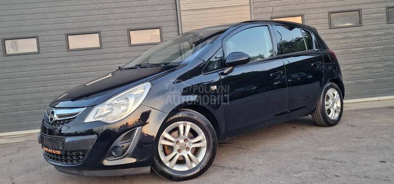 Opel Corsa D 1.3cdti Cosmo