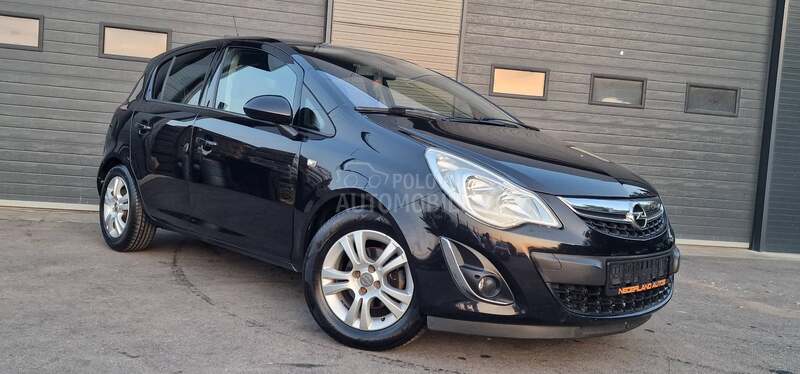 Opel Corsa D 1.3cdti Cosmo