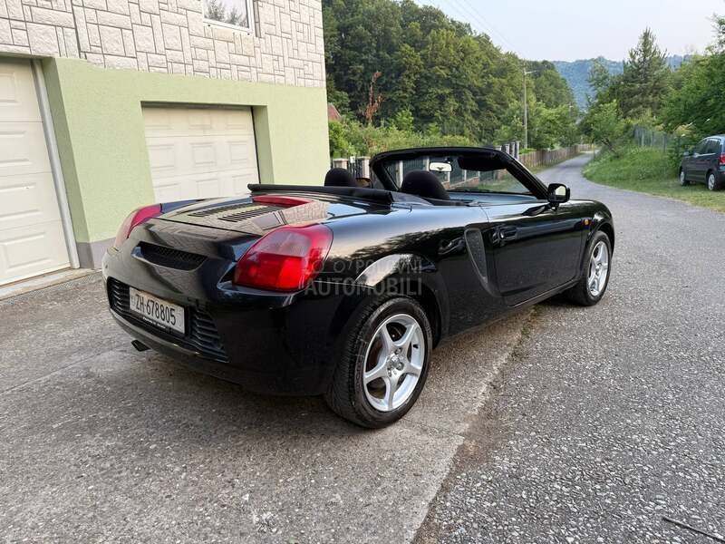 Toyota MR2 