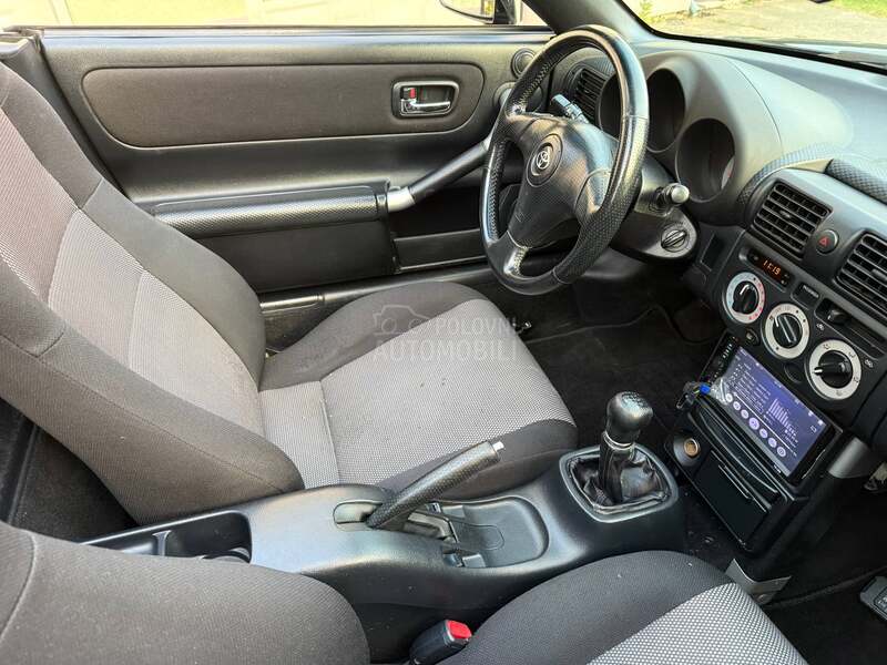 Toyota MR2 