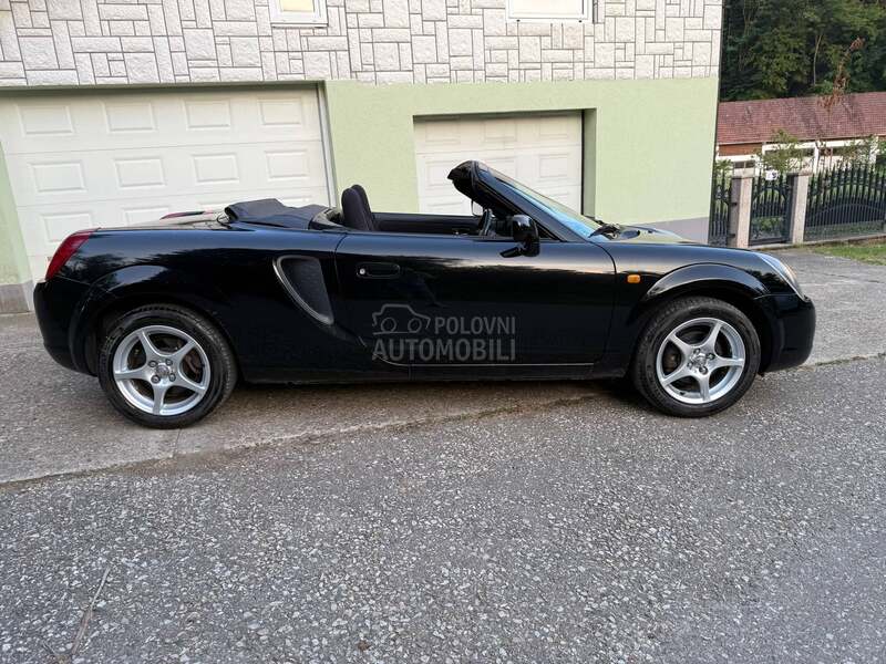 Toyota MR2 