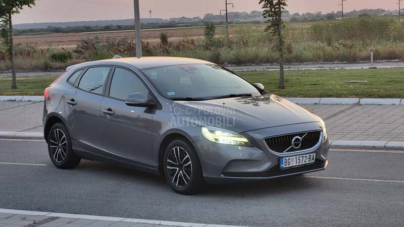 Volvo V40 2.0 D2 Summum