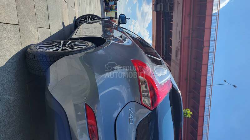 Volvo V40 2.0 D2 Summum