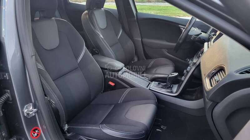 Volvo V40 2.0 D2 Summum