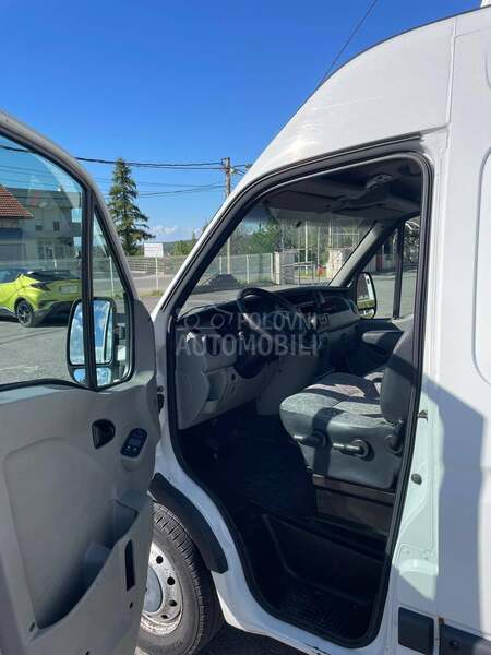 Renault Master 2.5