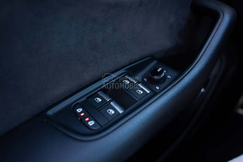 Audi Q8 3xS line/pano/soft