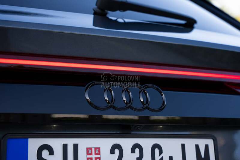 Audi Q8 3xS line/pano/soft