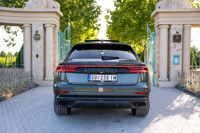 Audi Q8 3xS line/pano/soft