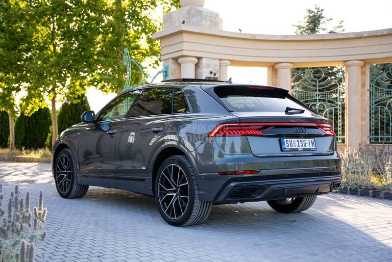 Audi Q8 3xS line/pano/soft