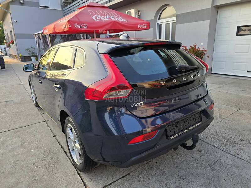 Volvo V40 1.6 D2//AUT//N O V O