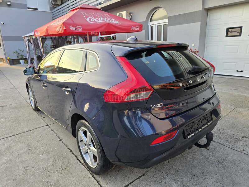 Volvo V40 1.6 D2//AUT//N O V O