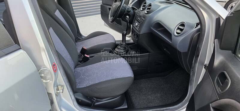 Ford Fiesta 1.2b kaonov 83k