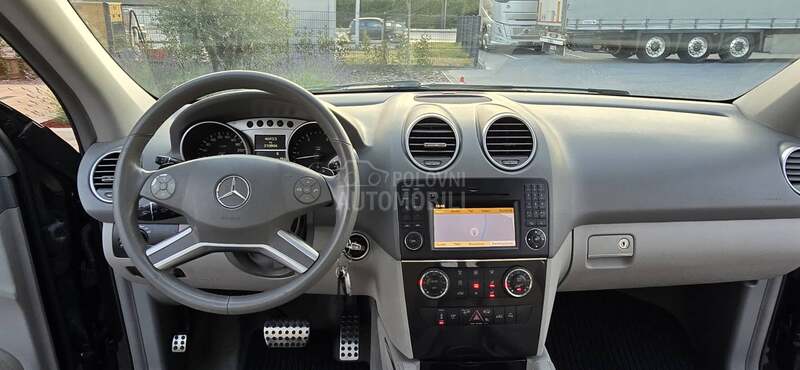 Mercedes Benz ML 350 SPORT/4M/Car vert