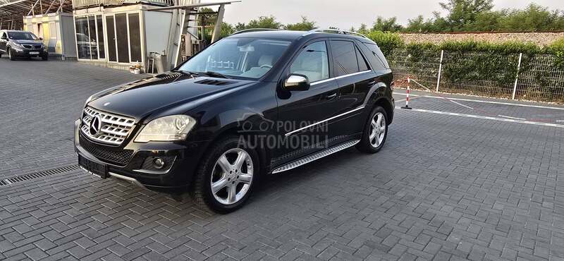 Mercedes Benz ML 350 SPORT/4M/Car vert