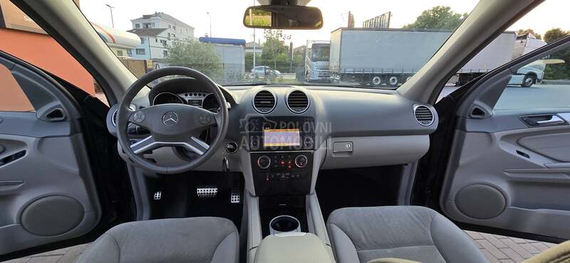 Mercedes Benz ML 350 SPORT/4M/Car vert